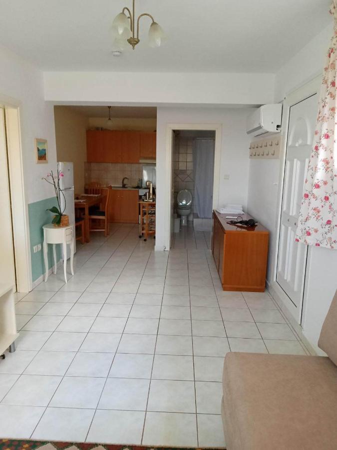 Garden Apartment *